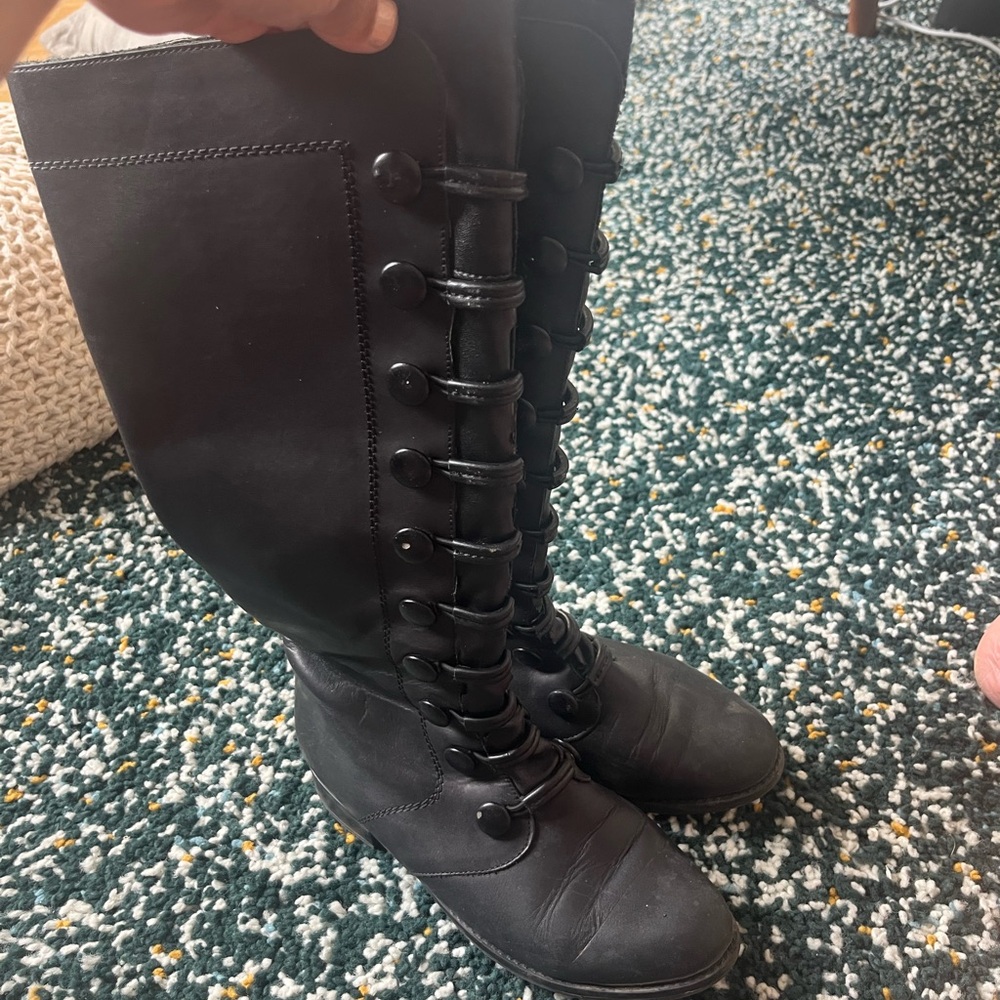 Remonte Stylish Black Knee-High Boots